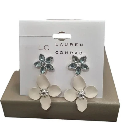Brincos femininos LC Lauren Conrad da moda folheados a prata azul flor gota novo com etiquetas - Imagem 1 de 3