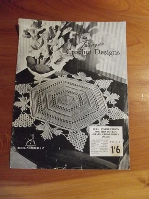 CROCHET PATTERN BOOK  PARAGON NO. 117   GREAT  * MUST SEE - Image 1 of 2