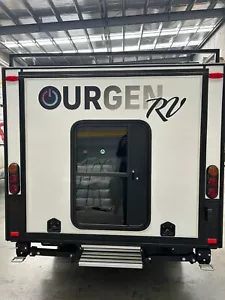 Caravan - Picture 1 of 8