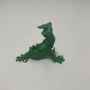 Kenner 1990 Swamp Thing Monster Trap Sidekick Figure Collectible Part Helmet - Picture 1 of 7