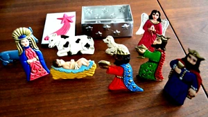 Juego de Natividad de Hojalata 9 Piezas Pintadas Hechas en México Caja de Lata Ángel de Navidad - Imagen 1 de 6