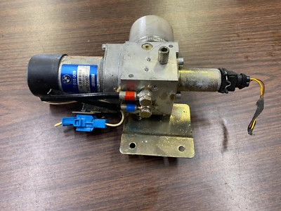 BMW 745i 750i 2002-2008 tapa maletero motor bomba elevadora hidráulica 7015009 Foto 1 de 4