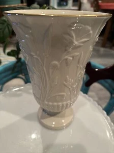 Lenox 9" POPPY VASE Embossed Porcelain Fine China 24 KT Gold Trim IVORY Lovely - Picture 1 of 3