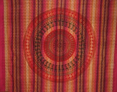 Colcha de algodón tapiz mandala estampado en bloques 106" x 88" rojo completo Foto 1 de 2