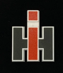 IHC Logo Emblem für den Kühlergrill - Bild 1 von 3