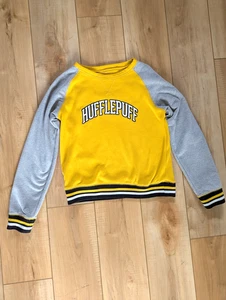 Univeral Studios Harry Potter Hufflepuff Crewneck Sweatshirt Kids XL - Picture 1 of 5