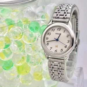 Seiko Women's Silver Dress Watch Battery Operated Used - Picture 1 of 7