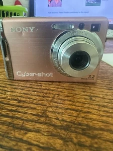 Sony Cyber-shot DSC-W80 7.2MP Digital Camera Pink Tested No Flash - Picture 1 of 10