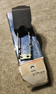 NOS 1976-81 Chevy Pontiac Olds 350 400 403 4BC - 4MV Carburetor Float GM 7044332 - Picture 1 of 4