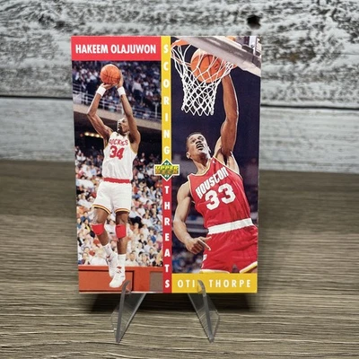 Hakeem Olajuwon/Otis Thorpe 1992-93 Upper Deck #501 Scoring Threats Insert - Image 1 of 2