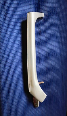 Cuadro para parabrisas 1973 MG Midget, pilar lateral Foto 1 de 4