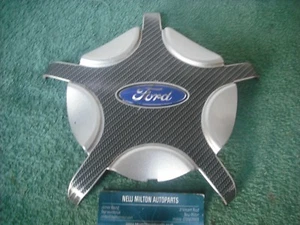 1 GENUINE FORD FIESTA AND KA ALLOY WHEEL CENTER HUB CAP TRIM 95SX1130DA - Picture 1 of 2