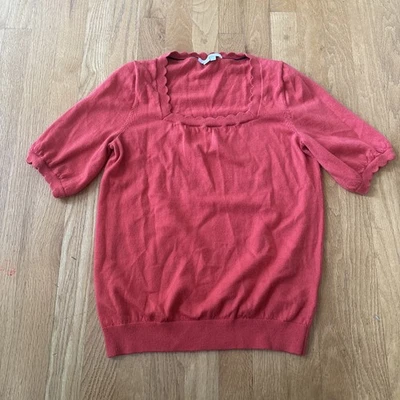 Boden Coral Red Sweater Womens  8 Scallop Short Sleeve - Image 1 of 4