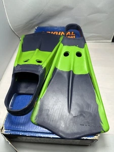 VINTAGE VOIT GUM RUBBER DUCK FEET FINS 7-8 Medium-NEW OLD STOCK IN ORIGINAL BOX! - Picture 1 of 2