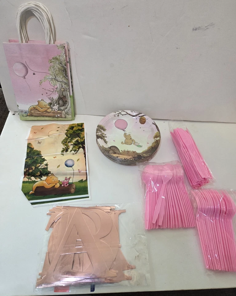 LOTE de decoraciones de fiesta de cumpleaños de Winnie The Pooh Foto 1 de 1