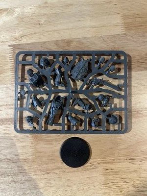 Warhammer 40k: Dark Angels Deathwing Knight Single Miniature (new On Sprue) - Image 1 of 2