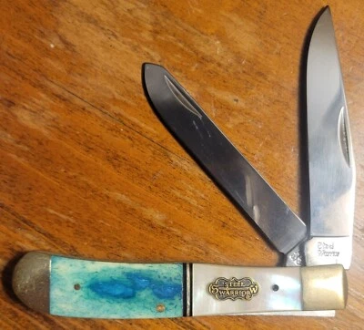 STEEL WARRIOR FOR 2019 4 1/4" CLOSED TRAPPER SMOOTH GREEN BONE & DEEP SEA  - Image 1 of 2