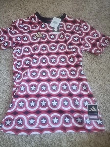 Camiseta Adidas Marvel Capitán América Pre Partido HT3237 Para Hombre Talla S MLS Roja Pequeña - Imagen 1 de 4