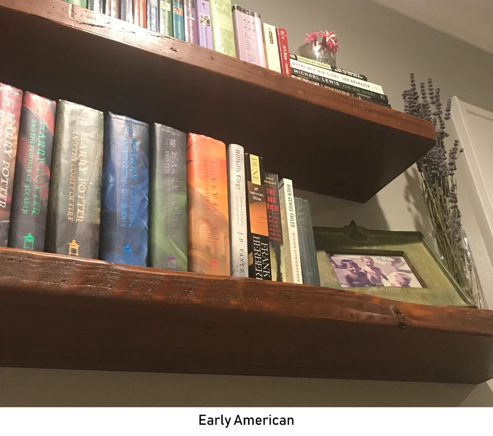 Estante flotante de madera de granero recuperada - Premium 2 pulgadas de espesor estantes flotantes hechos en EE. UU. Foto 1 de 4