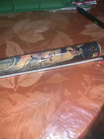 MLB New York Yankees Alex Rodriguez 18” Mini Bat Brand New Louisville Slugger 3B Cover