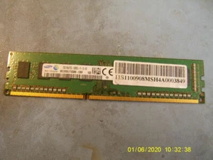 Samsung 2 Go 1 x 2 Go PC3-12800 DDR3 NON ECC 240 BROCHES M378B5773QB0-CK0 - Photo 1/3
