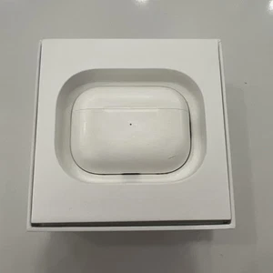 Apple AirPods Pro 2nd Generation with MagSafe Wireless Charging Case (USB‑C) - Picture 1 of 7