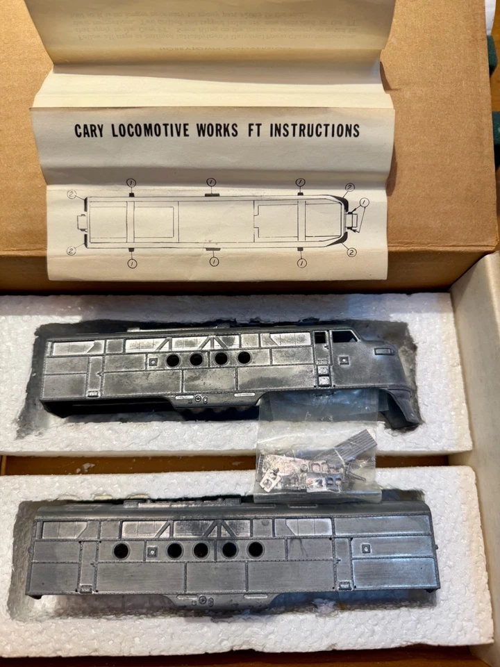 Kit de carrocería diésel Cary Locomotive Works escala HO FT A-B para Athearn o Hobbytown — Foto 1 de 3