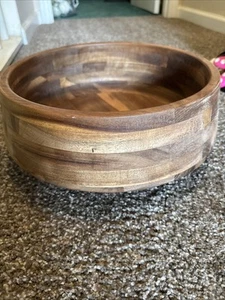 Brand New Crofton Oversized Serving Bowl made with Acacia Wood - Picture 1 of 4