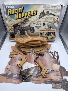 Vintage 1980's Tyco Racin' Hoppers Electric Racing Set With Remote Triggers - Picture 1 of 8