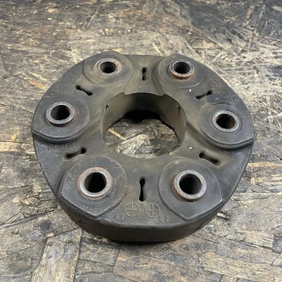 Buje de goma para eje de transmisión trasero Hyundai Genesis 2010-2016 cupé 2M49398300 OEM Foto 1 de 4