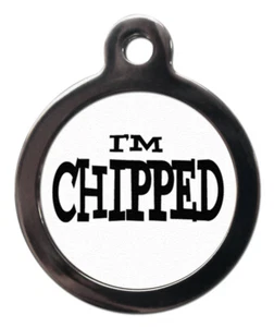 Pet ID tag White background Picture design I'M CHIPPED personalised tag - Picture 1 of 2