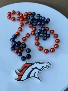 DENVER BRONCOS NECLACE WITH ORANGE AND BLUE - Picture 1 of 3