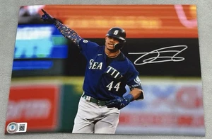 Julio Rodriguez Mariners MLB Signed Auto 8x10 PHOTO Beckett BAS Authenticated - Picture 1 of 3