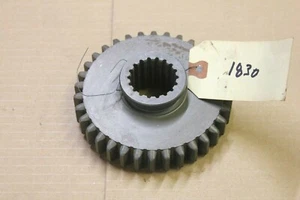 270369M1 34 Tooth transmission gear for early Massey Ferguson 750 & 760 combine - Picture 1 of 2