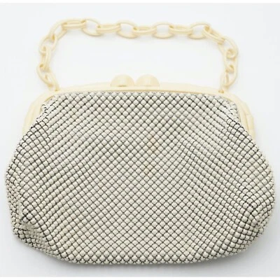Vintage Whiting & Davis Ivory Enamel Mesh Purse w/ Bakelite Chain, Frame 1940s - Image 1 of 4