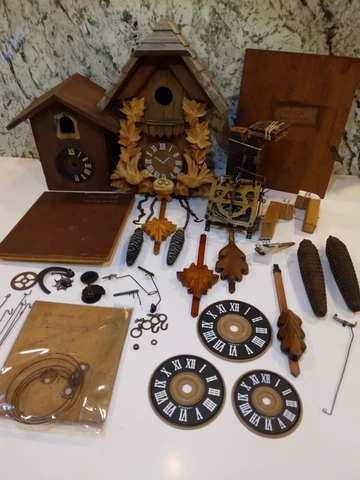 VINTAGE BLACK FOREST CUCKOO CLOCK PARTS LOT Cover