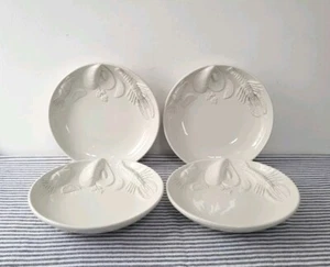 4 Chic White Seafood Plates Italian Majolica Lobster Muscles Vintage Bassano - Picture 1 of 11