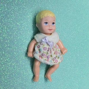 1998 Barbie and Sister Krissy Stroll N Play Baby Krissy Doll Articulated Blonde - Picture 1 of 10