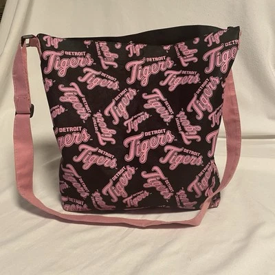 Detroit Tigers Pink & Black Canvas Shoulder Tote Handbag Forever Collectibles - Image 1 of 3