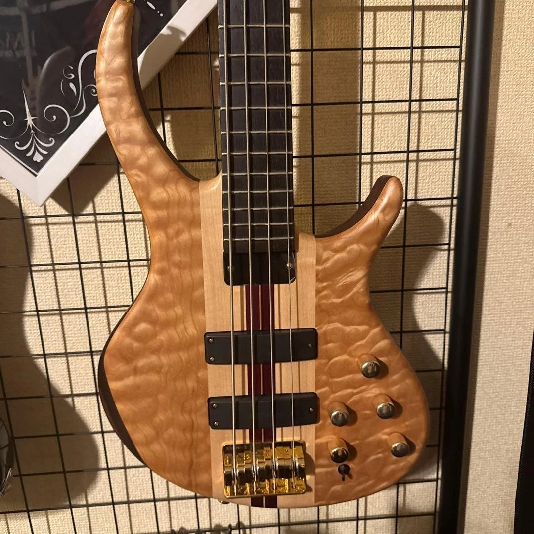 Tobias Bass Guitar Review - CLASSIC 4-String @TopGuitars.info