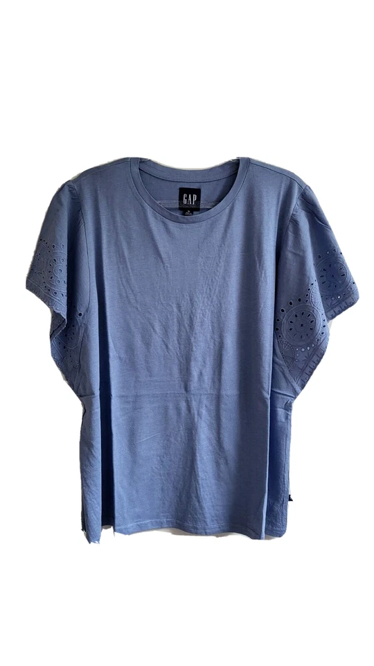 Women's Blue GAP Short Sleeve Eyelet Sleeve Top Small