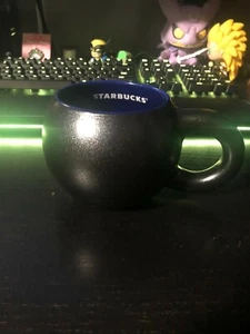 Starbucks Halloween Herbst 2020 Black Iridescent Witch Cauldron Mug Tasse 12 oz NEU - Bild 1 von 2