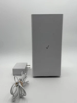 Verizon CR1000B 1000 Mbps 3 Port Wireless Router - White With Power Cord - Image 1 of 4