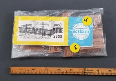 Kit de valla de piquete Kibri 9353, HO 1:87 Foto 1 de 3