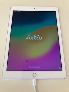 Apple iPad 6th Generation 9.7" 32GB WiFi - White and Silver, in original box - Picture 1 of 4
