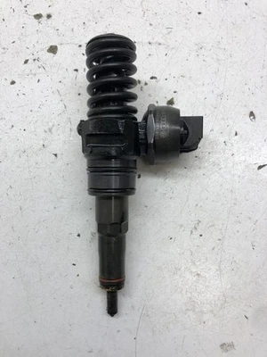 Volkswagen PASSAT B6 2008 Diesel fuel injector 038130073BQ 103kW DRA63849 — 第 1/4 张图片