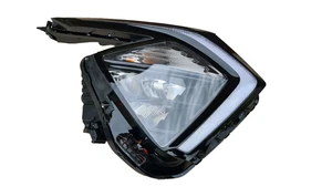KIA SPORTAGE 5 2022-2025 GENUINE LED HEADLIGHT RIGHT DRIVER SIDE O/S 92102-R200 - Picture 1 of 12
