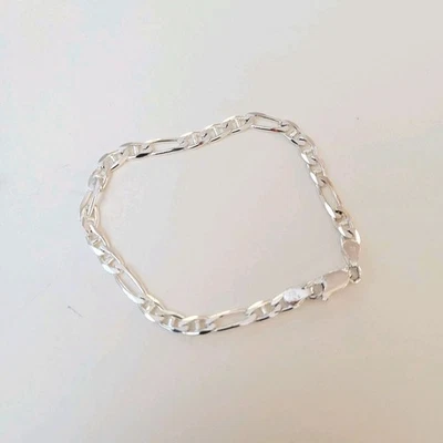 925 Sterling Silver 4.6mm Wide Solid Figaro Bracelet - Made in Italy - Image 1 of 4