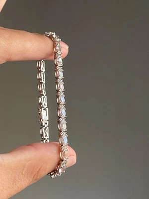 Zales White Sapphire Tennis Bracelet – 925 Sterling Silve - stunning shine - Image 1 of 4