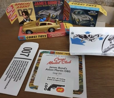 Corgi Toys 267 Matt Black Batmobile New Release From CMC With Box Plinth Extras - Image 1 of 2